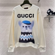 Gucci Sweaters